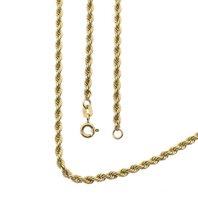 Image 1 of 9 carat twisted link chain