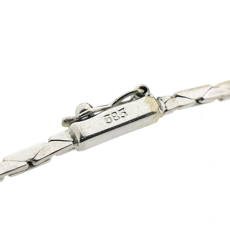 Image 8 of White gold necklace with pearl and diamond; 0.20 ct. | 49.5 cm