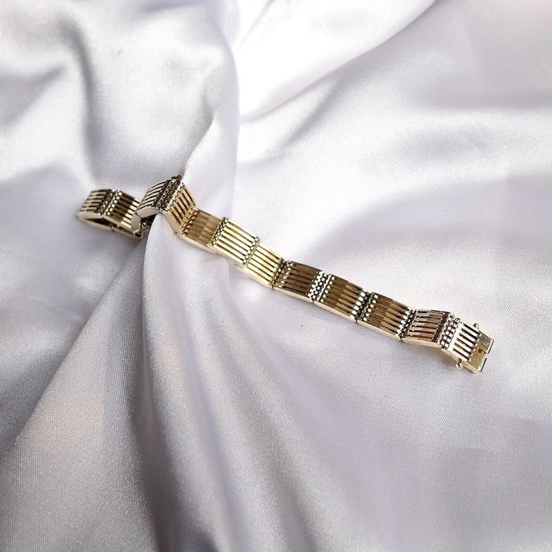 Image 2 of Golden fantasy link bracelet