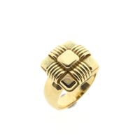 Vintage gold ring with geometric pattern
