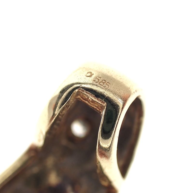 Image 4 of Gold pendant with diamonds; 0.02 ct.