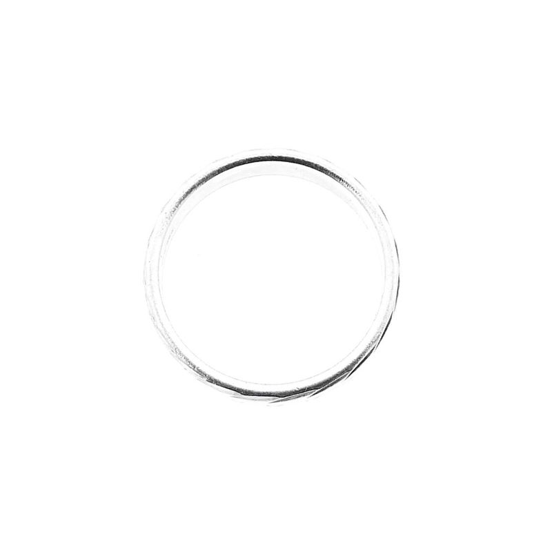 Image 4 of Silver ladies ring with diagonal relief