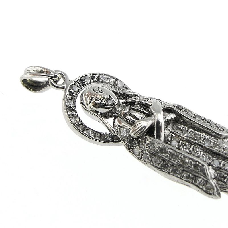 Image 5 of 18-karat white gold Maria pendant, pavé-set with diamonds | Approx. 0.32 ct.