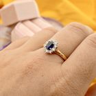 Image 4 of 18-karat gold ring with sapphire and diamond | 0.30 ct.