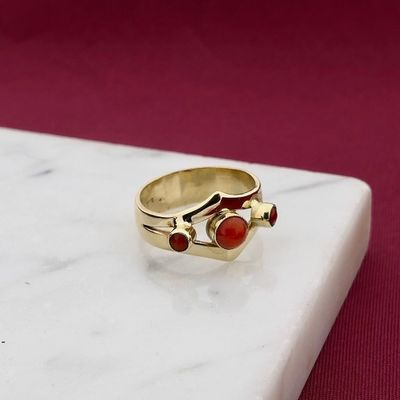 Image 2 of Vintage Gold Ring with Blood Coral