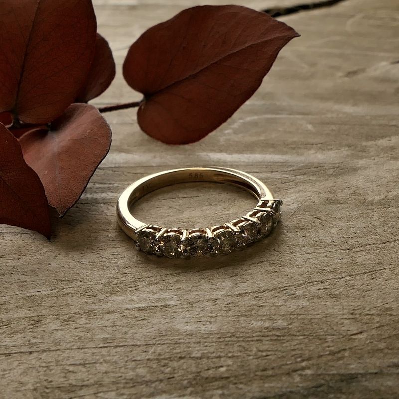 Image 2 of Gold ring with diamond | 1.05 ct.