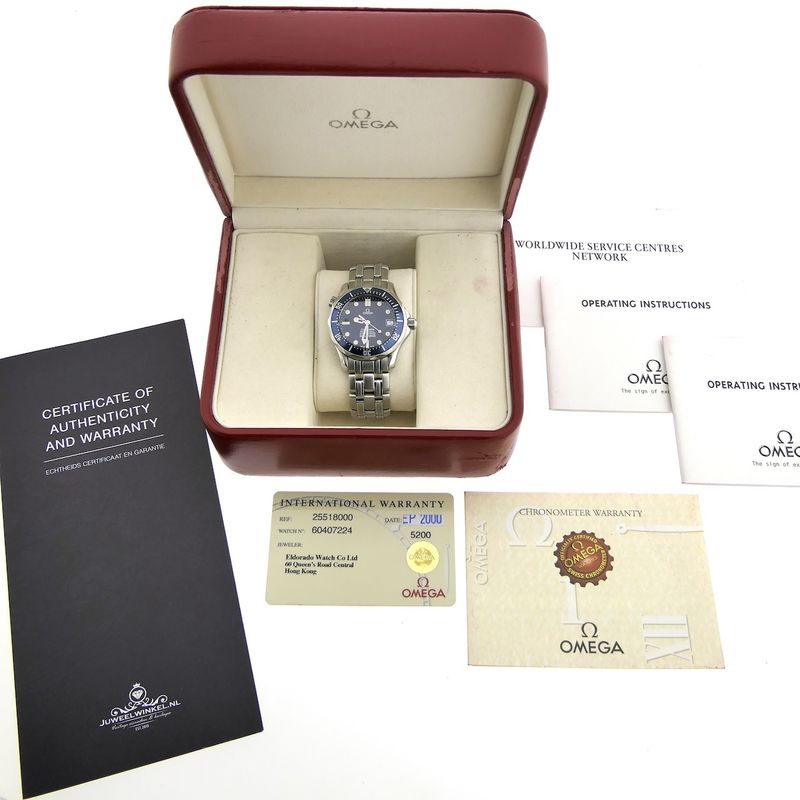 Image 4 of Omega Seamaster 300m 'James Bond'; Automatic men's diving watch