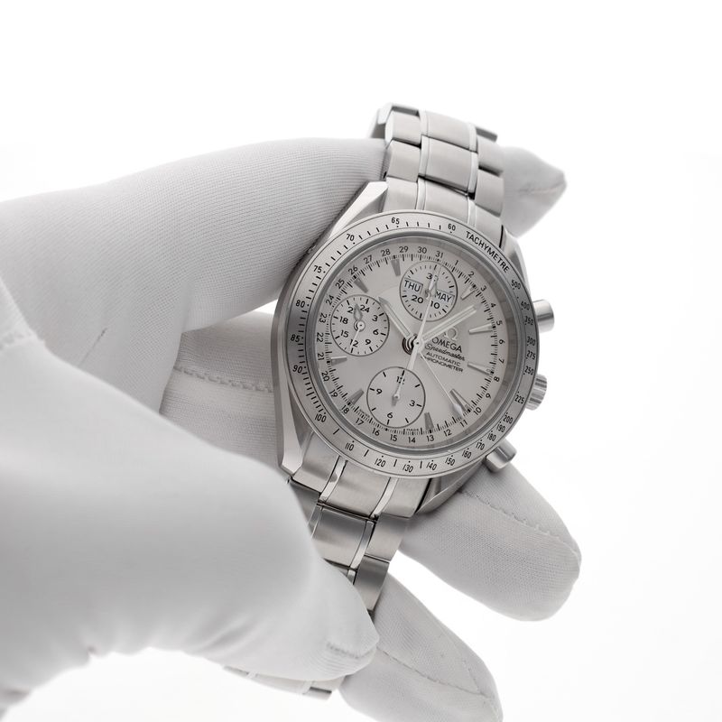 Image 19 of Omega Speedmaster Day-Date Chronometer 3221.30.00; Automatic men's watch