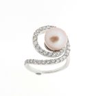 Image 1 of White gold ring with Tahitian pearl and diamonds; 1.08 ct.