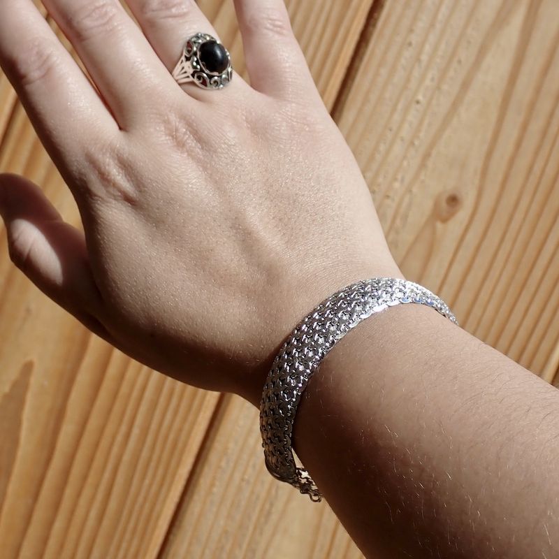 Image 2 of Exclusive white gold link bracelet