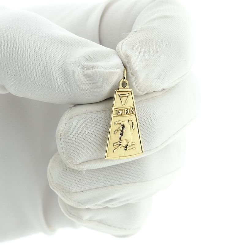 Image 10 of 8 carat Taurus zodiac sign pendant.