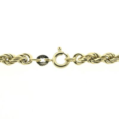 Gold twisted link chain Image 1 of Gold twisted link chain