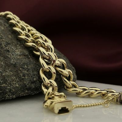 Image 2 of Gold gourmet link bracelet