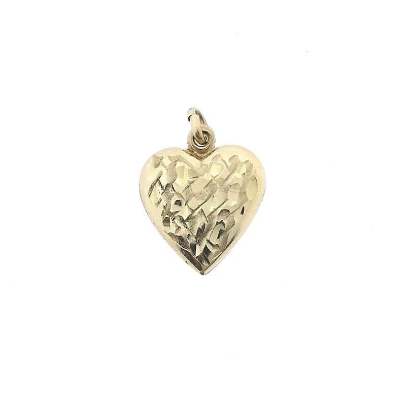 Image 1 of 8 kt heart pendant