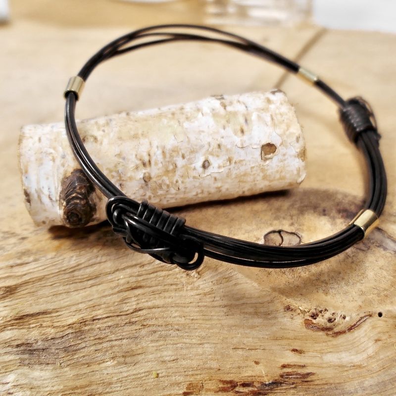 Image 2 of Elephant hair bracelet with gold