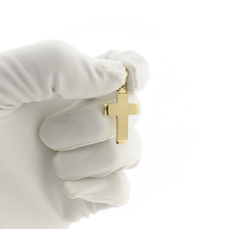 Image 11 of Gold pendant of a cross