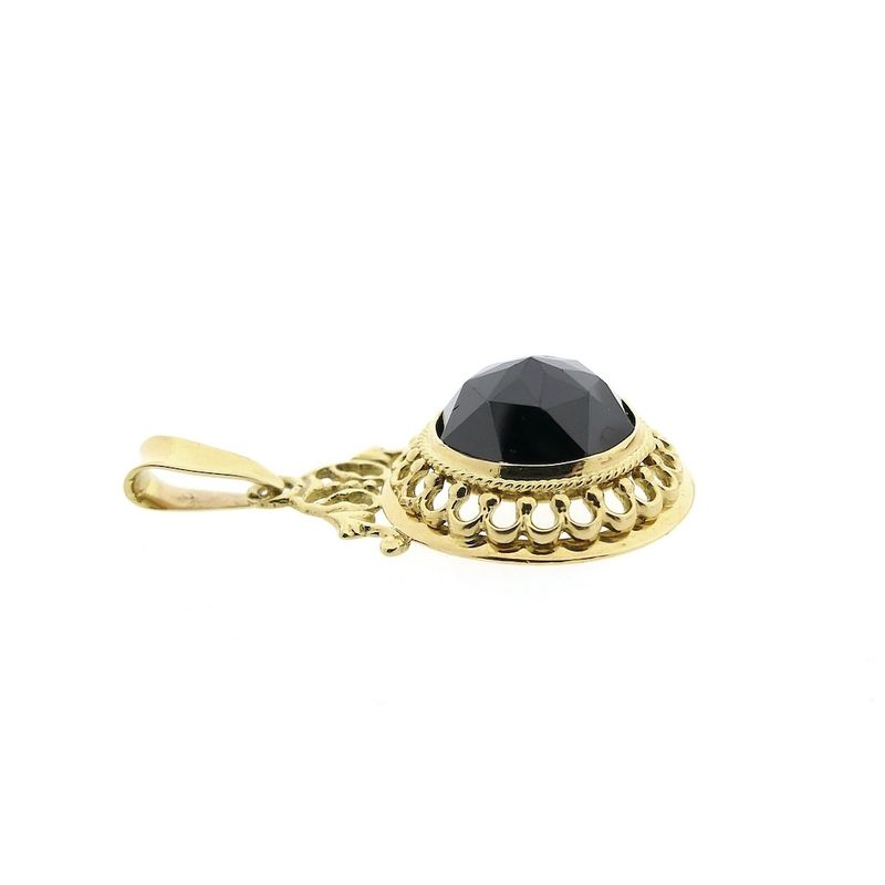 Image 4 of Vintage gold pendant with garnet