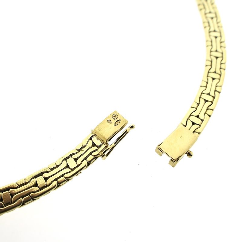 Image 7 of Gold flat Bismarck link necklace