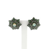 Goud met zilveren oorbellen met opaal, tsavoriet en diamanten; 1,00 ct. 
