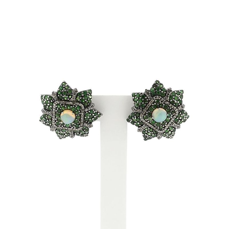 Afbeelding 1 van Goud met zilveren oorbellen met opaal, tsavoriet en diamanten; 1,00 ct. 