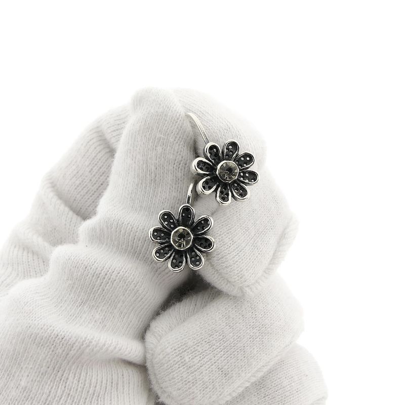 Image 7 of Silver earrings | Daisies