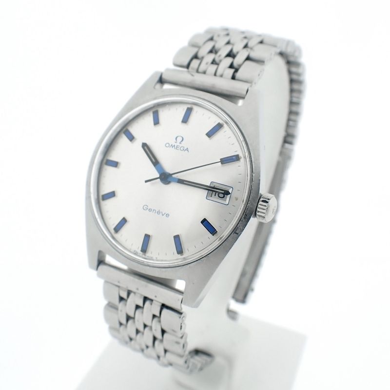 Image 2 of Omega Genève; Vintage horloge met unieke blauwe details