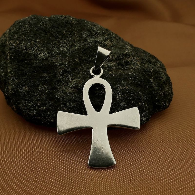 Image 2 of Silver Egyptian Ankh pendant