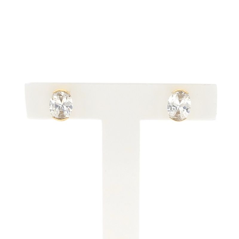 Image 1 of Gold stud earrings with zirconia