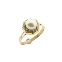 Vintage two-tone gold ring with pearl