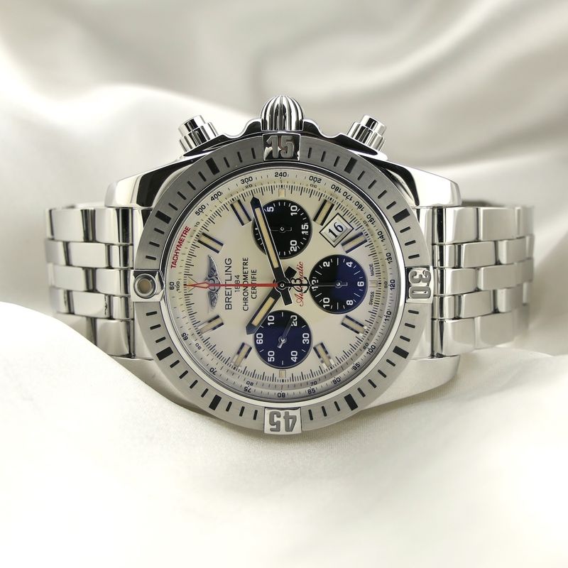 Image 9 of Breitling Chronomat 44 Airborne '30th Anniversary' AB01154G; Chronograph men's watch