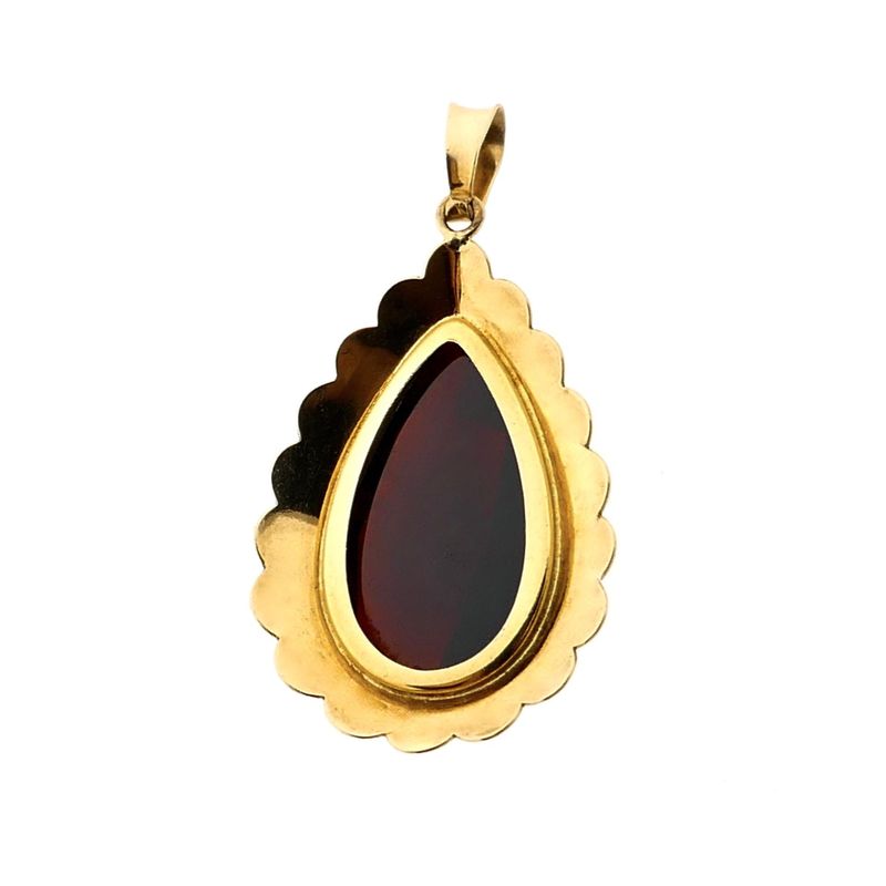 Image 6 of Gold pendant with garnet