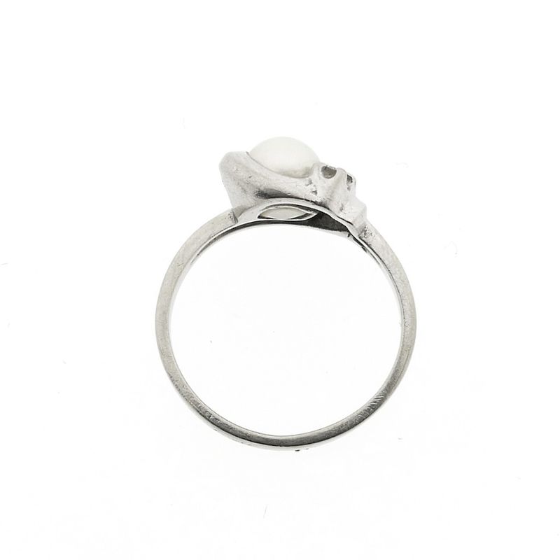 Image 5 of White gold ring with pearl and diamonds; 0.07 ct.