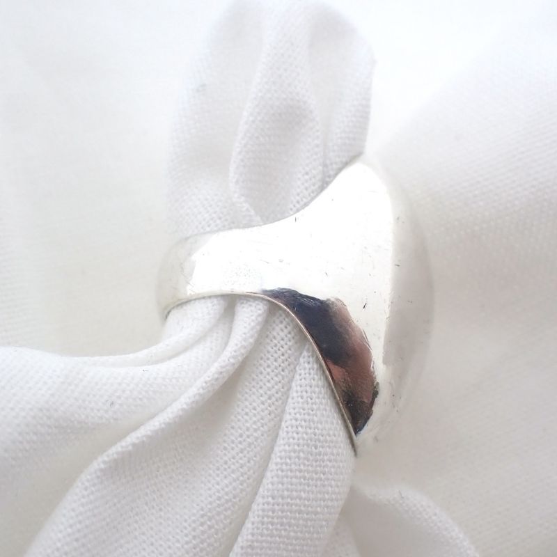 Image 4 of Silver ring with oval design