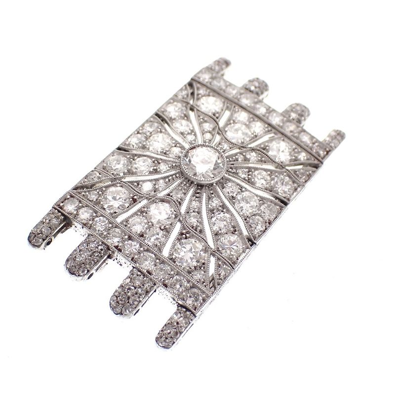 Image 2 of Unique 18 kt white gold brooch set with diamonds of approx. 4.70 ct.
