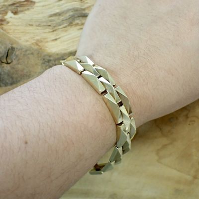 Image 2 of Golden fantasy link bracelet.