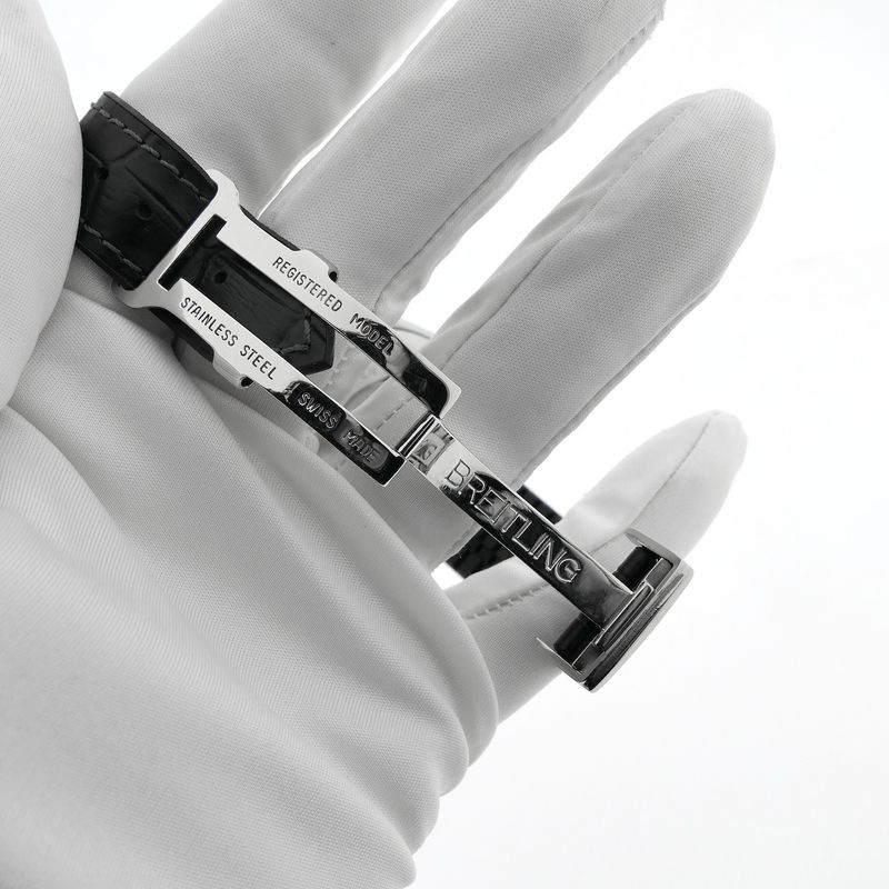 Image 11 of Breitling Chronomat Chronograph B13050; Vintage men's watch in full set