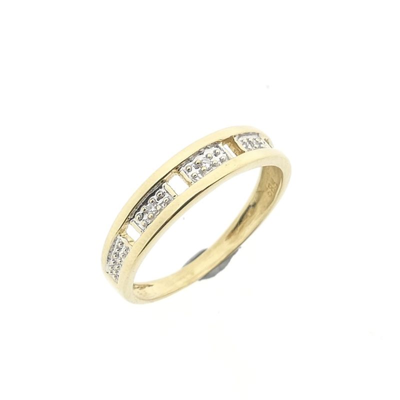 Image 1 of Gold ring with diamonds; 0.03 ct.