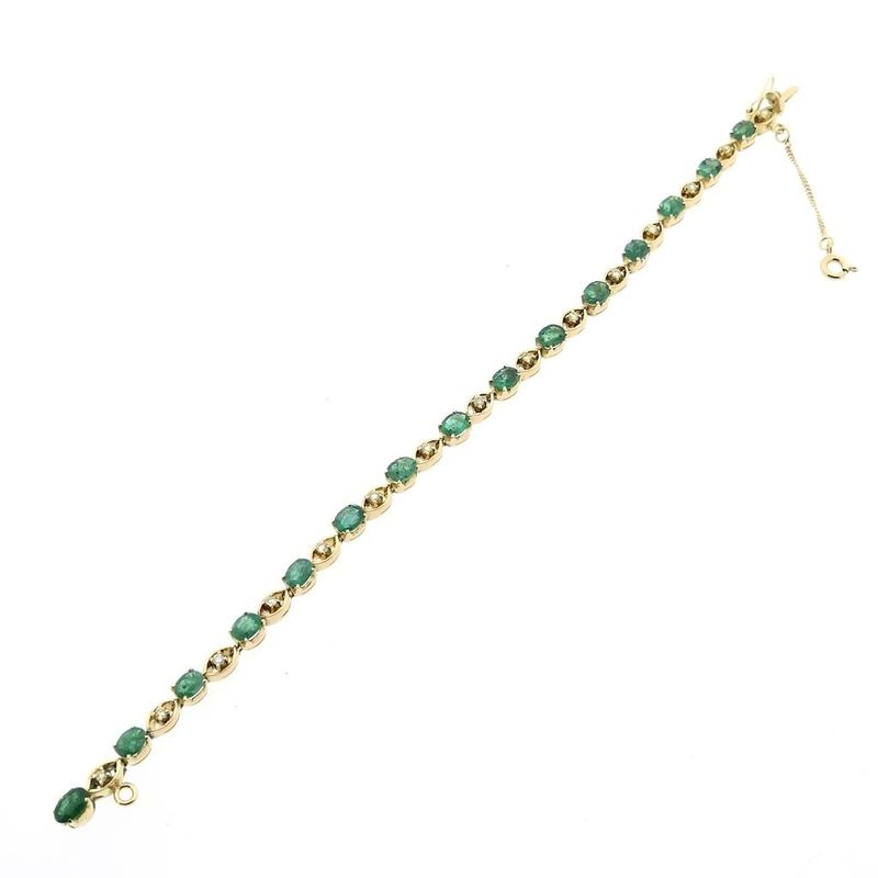 Afbeelding 6 van Gouden tennisarmband met smaragd en diamanten; 0,30 ct. 