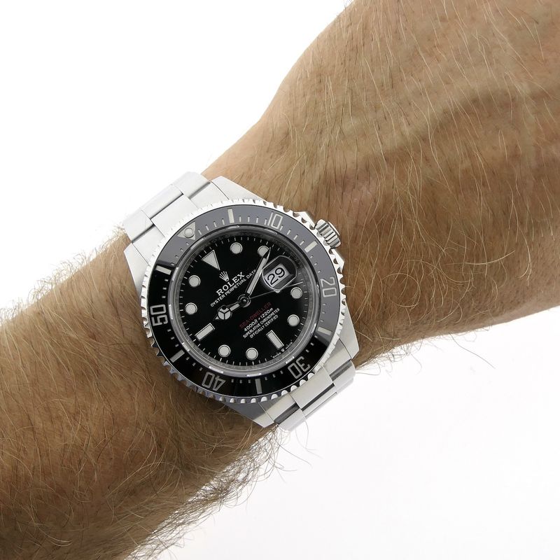 Image 18 of Rolex Sea-Dweller 43mm 126600; Automatic men's diving watch
