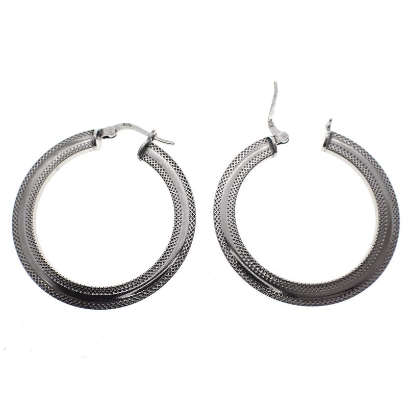 Image 3 of Silver flat hoop earrings with ribbed edge | Ø 33 mm
