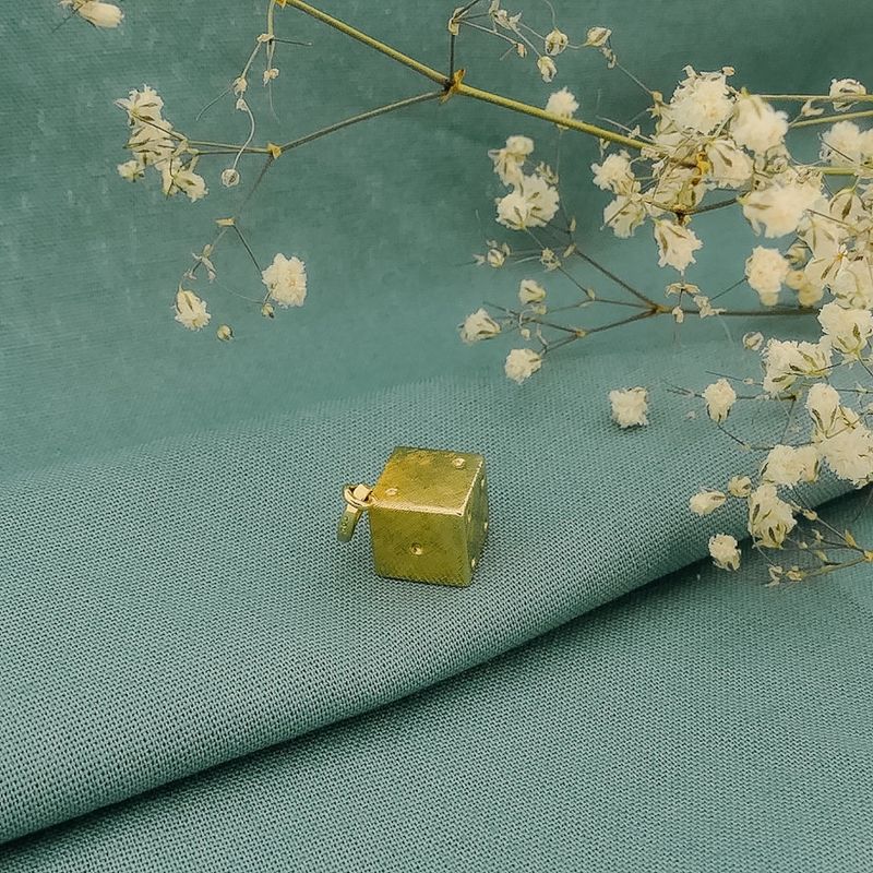 Image 2 of Gold pendant of a dice