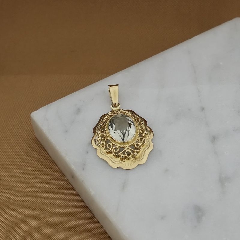 Image 8 of Vintage gold pendant with rock crystal