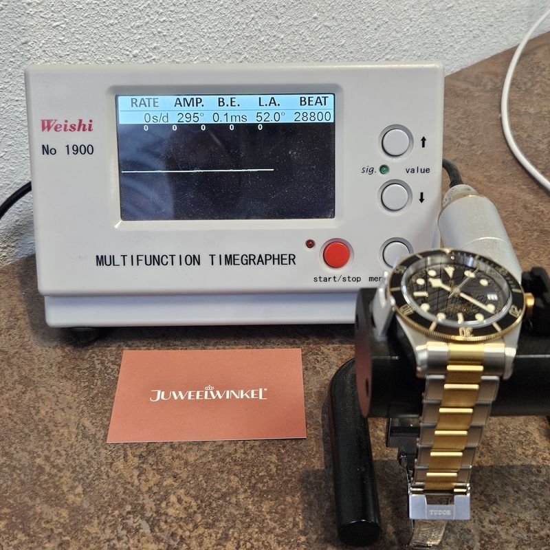 Image 19 of Tudor Black Bay 41mm Heritage 79733N; Gold/steel men's watch