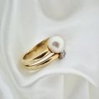 Image 6 of 18K gold ring with large pearl and diamonds | 0.035 ct.