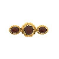 Vintage Gold Brooch with Carnelian