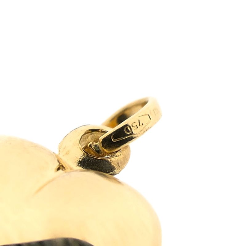 Image 8 of Gold pendant of a heart