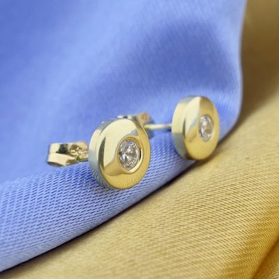 Image 2 of Gold stud earrings with zirconia