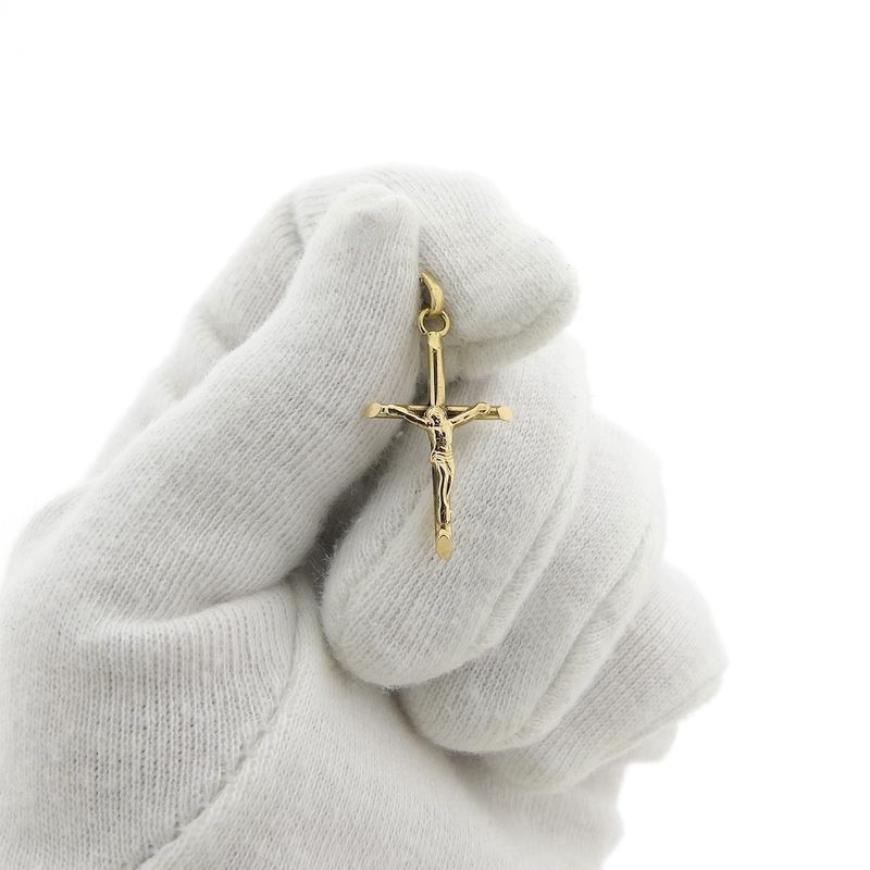 Image 3 of Gold pendant of a cross with corpus