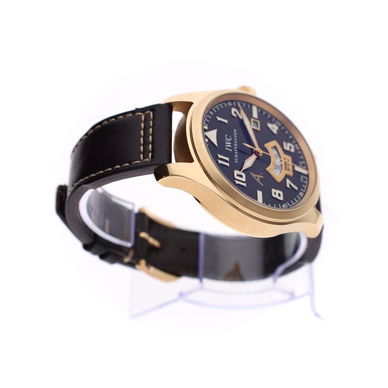Afbeelding 9 van IWC Pilot's Watch UTC Antoine de Saint Exupéry IW3261-03; Limited Edition 18k. Gouden Heren Horloge