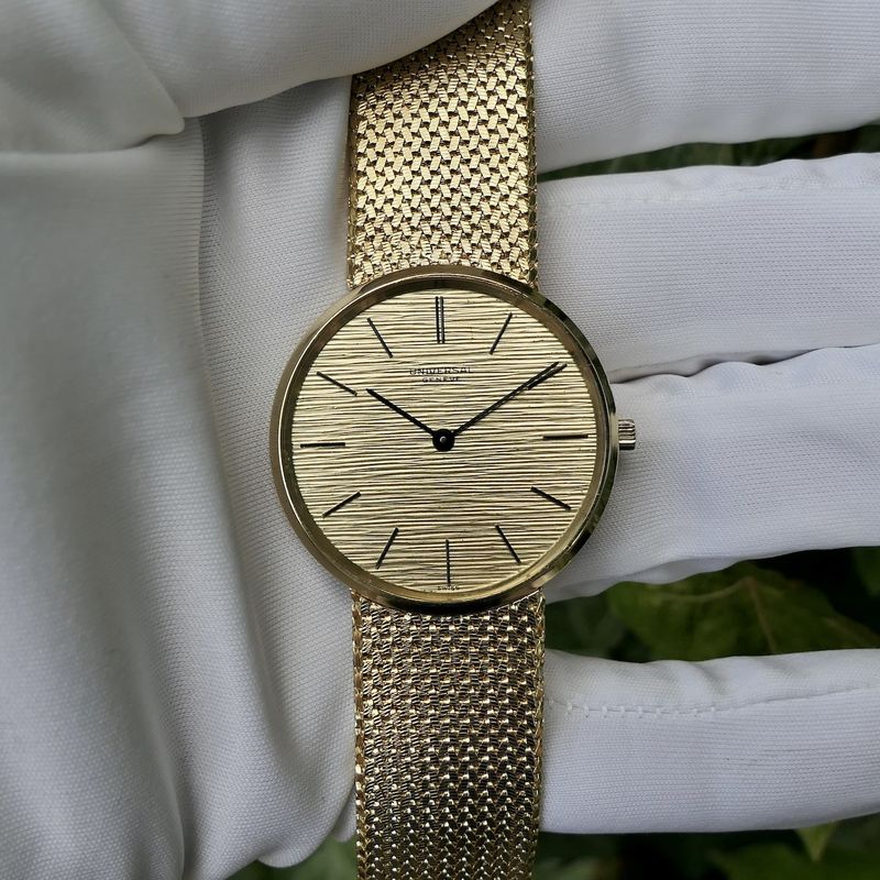 Image 15 of Universal Geneva 'Ultra Thin' 18205/11; Vintage 18k gold men's watch